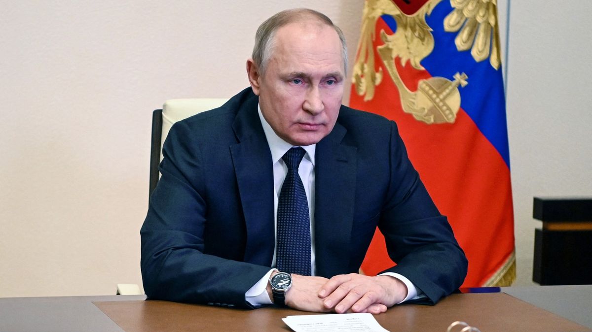 Proč to Putin dělá? Chce velké Rusko a dát lidem „dárek“, říká historik